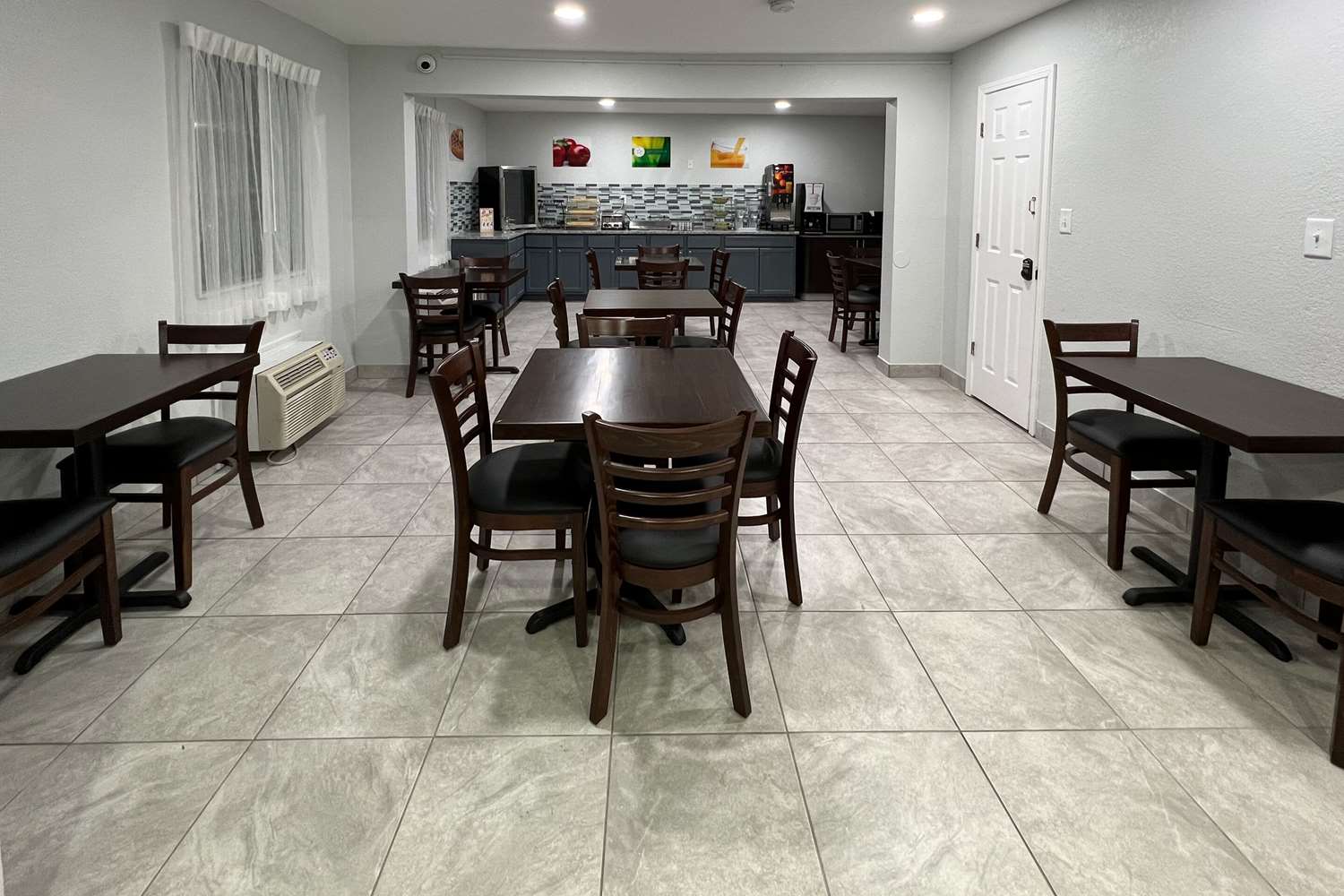 Quality Inn & Suites Columbus West 3/5