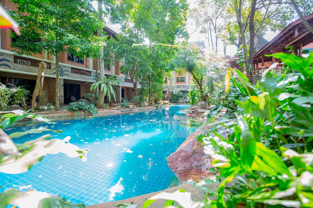 100 Islands Resort Spa 60/66