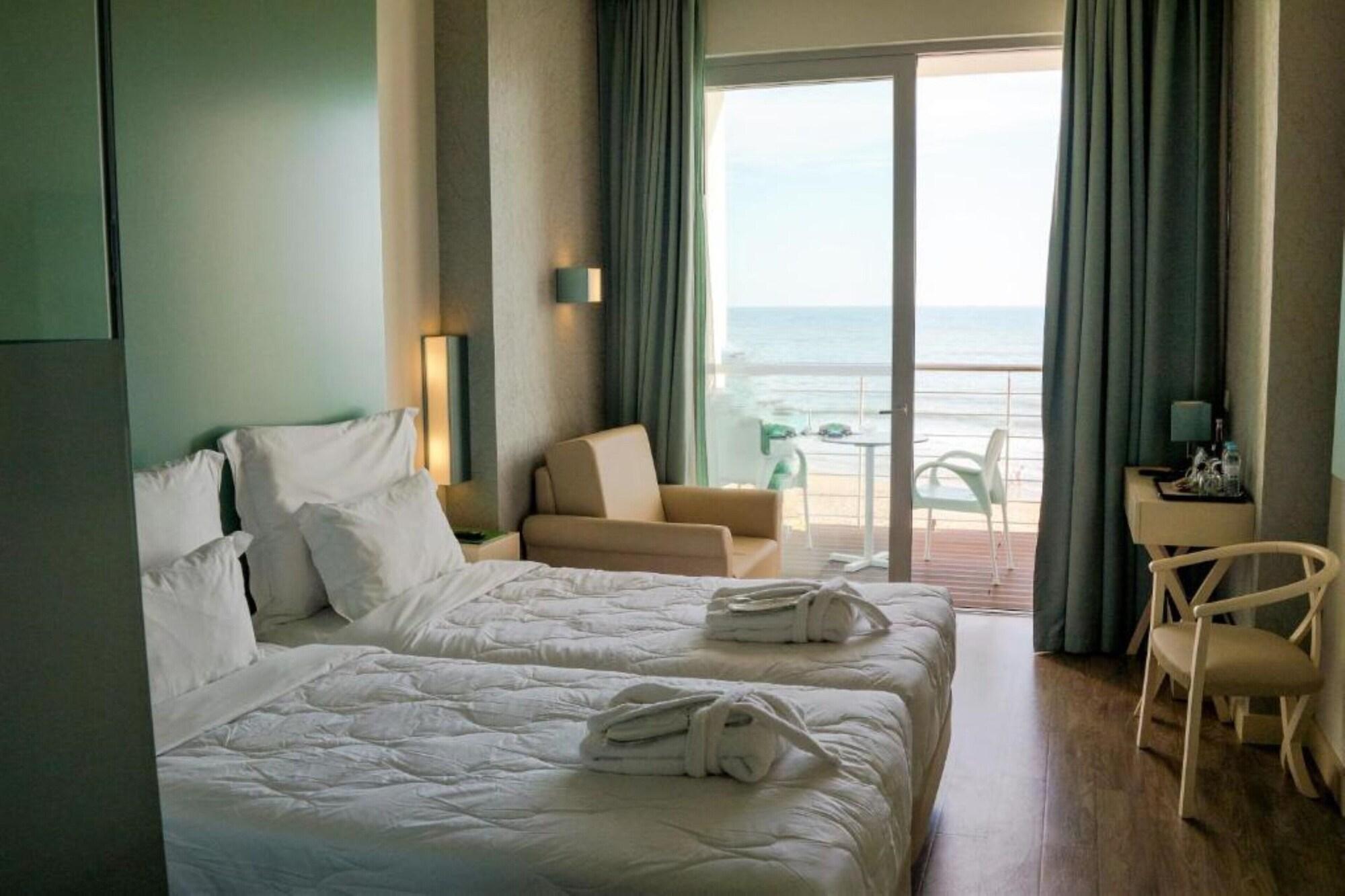 Superior, Single, Sea View
