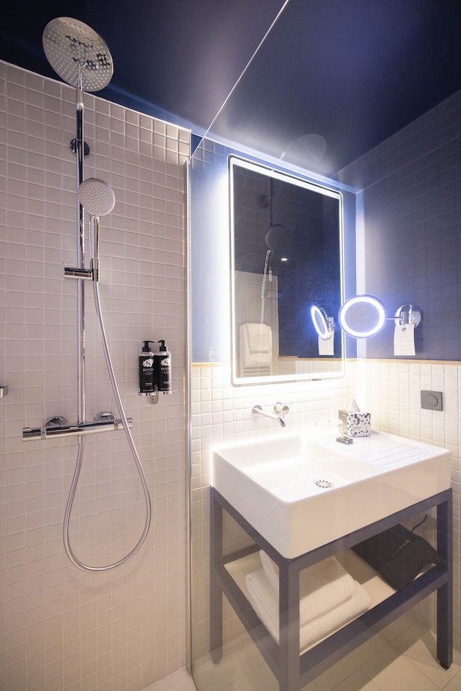 غرفة بسرير كوين، Kopster Hotel Residence Paris Ouest Colombes 6/6