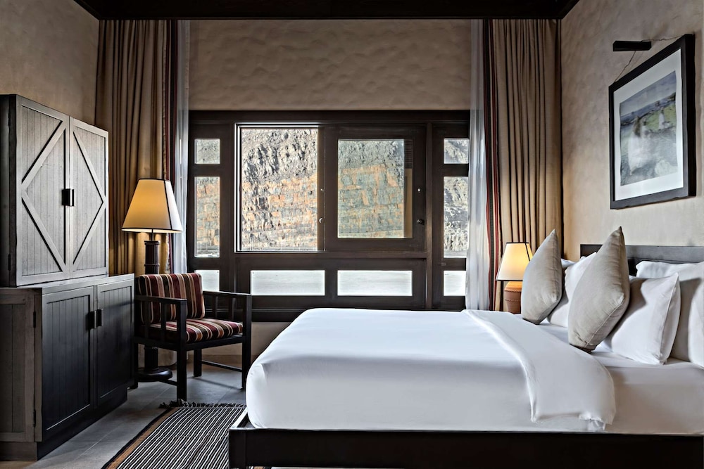 Azimut Hotel Musandam 20/68