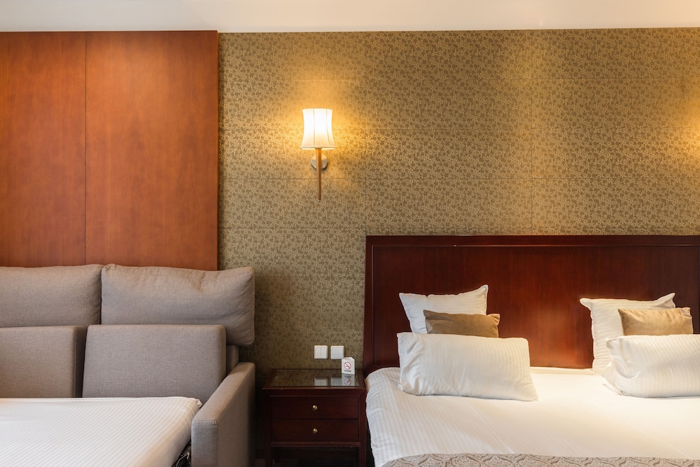 Shanghai Hotel Holland 49/71