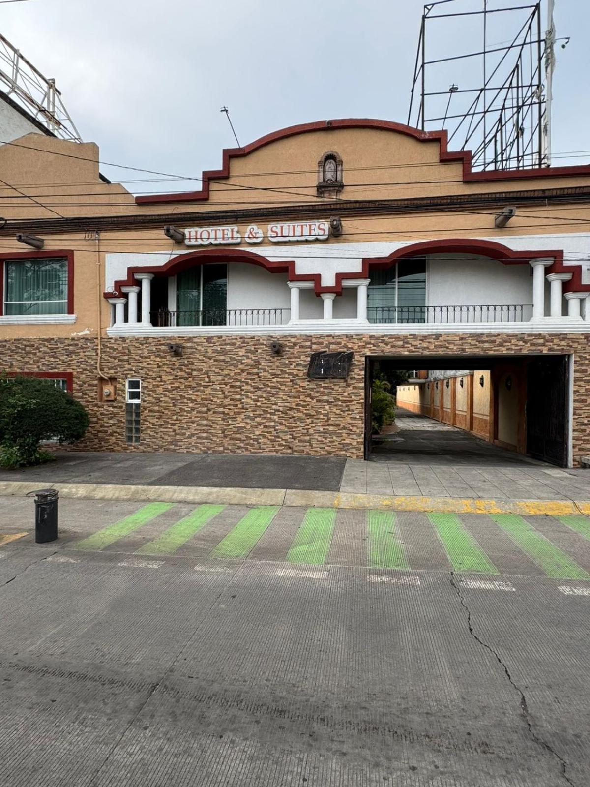 Hotel Mezvall 1/34