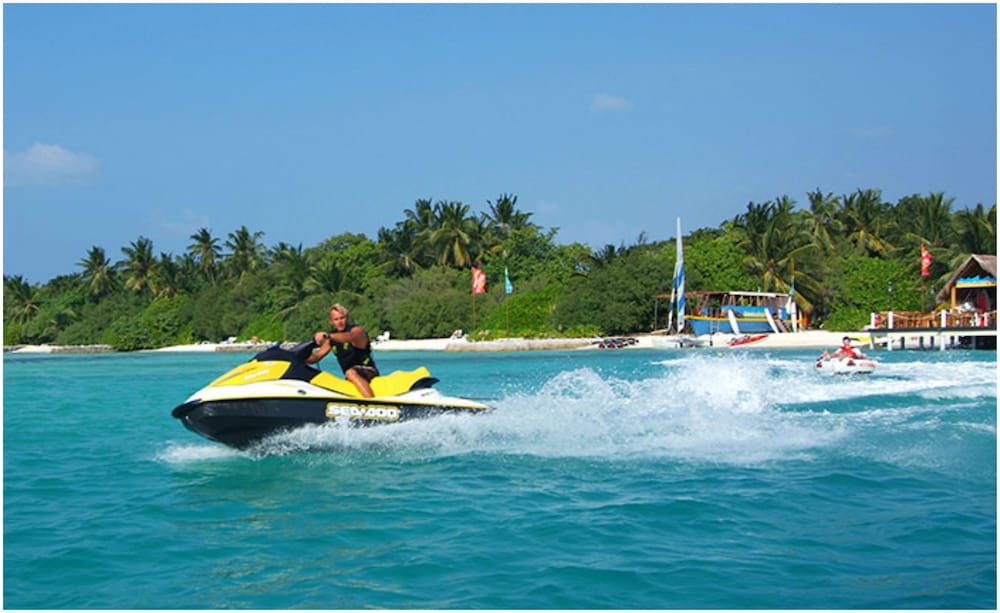 Adaaran Select Hudhuran Fushi 64/70