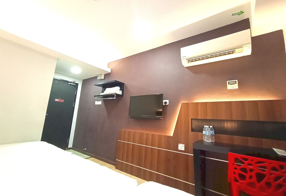 Hotel O Hi Inn 34/45