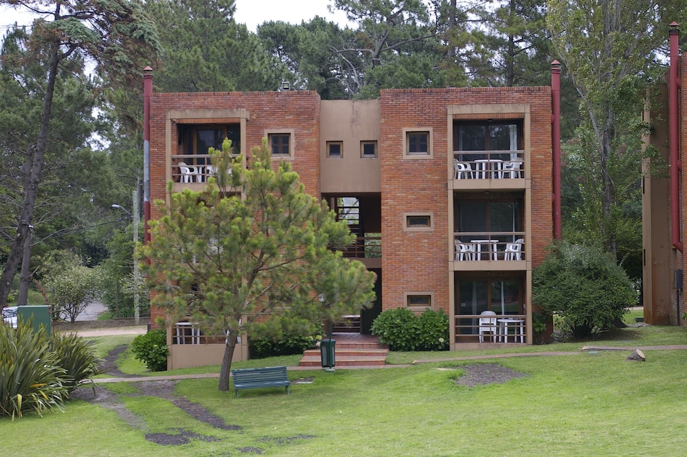 RINCÓN DEL ESTE 48/50