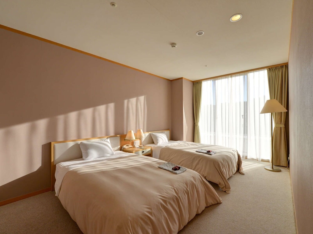 Kamogawa Country Club 6/50