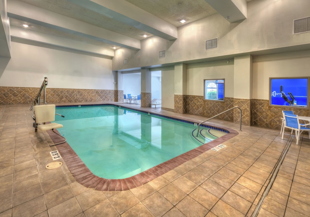 swimming pool spa