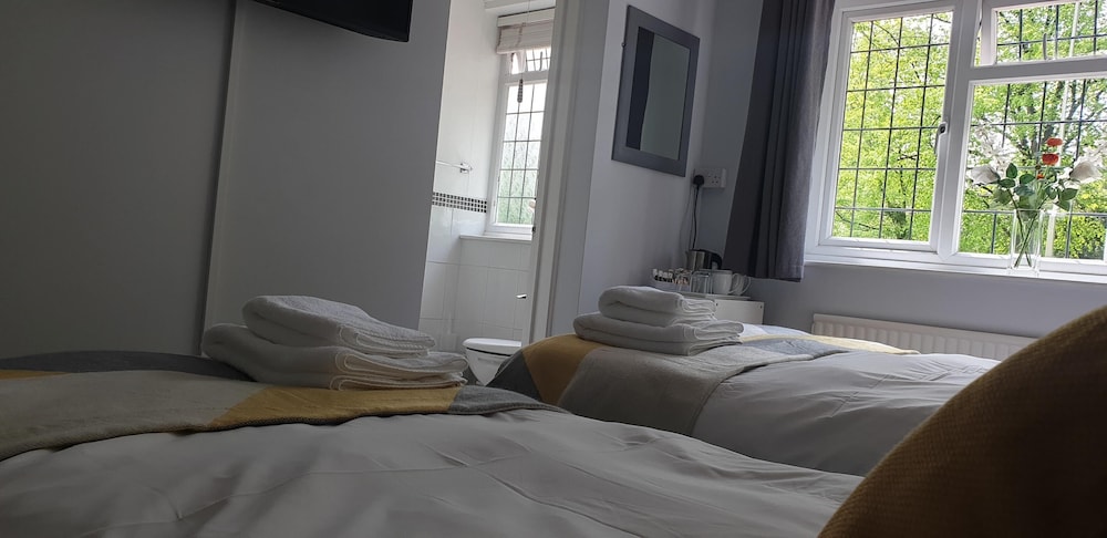 Avonlea Guest House 31/66