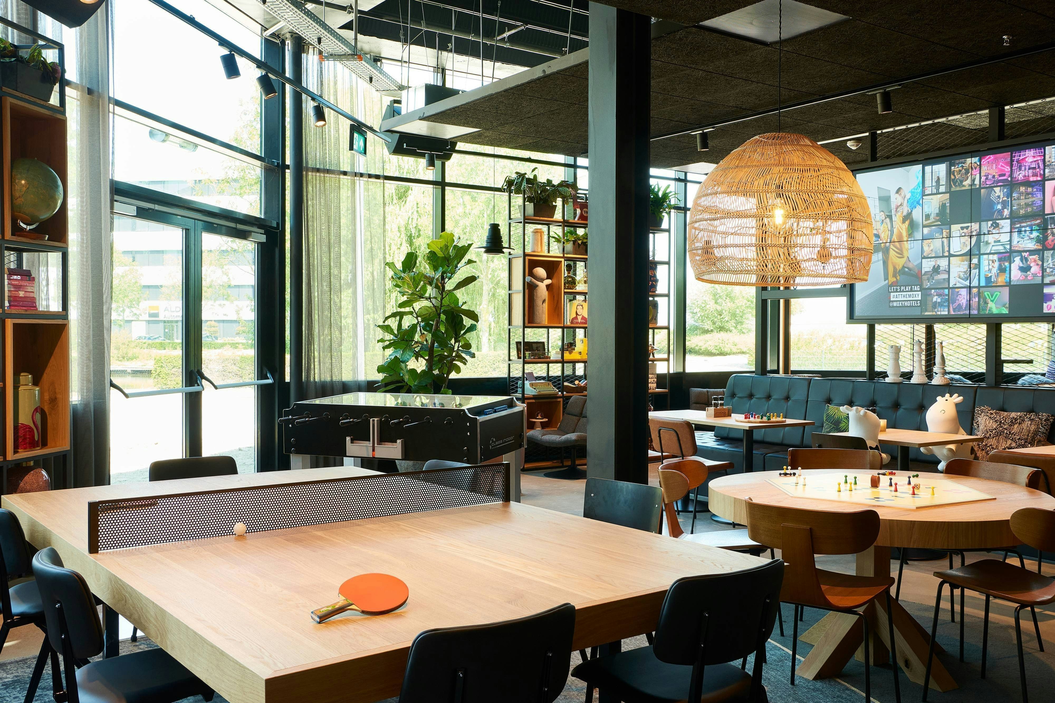 Moxy Amsterdam Schiphol Airport 5/10