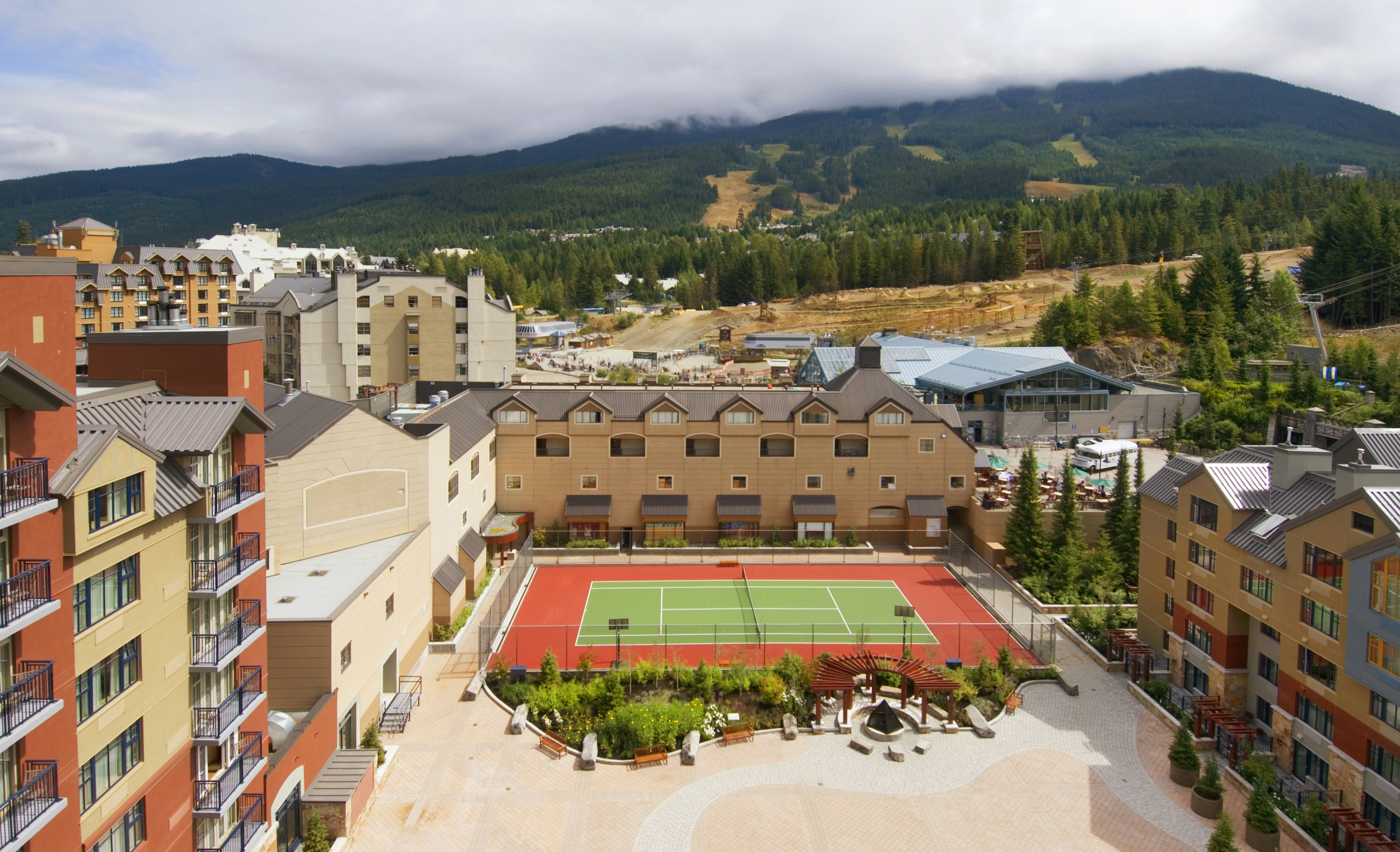 Hilton Whistler Resort & Spa 4/101
