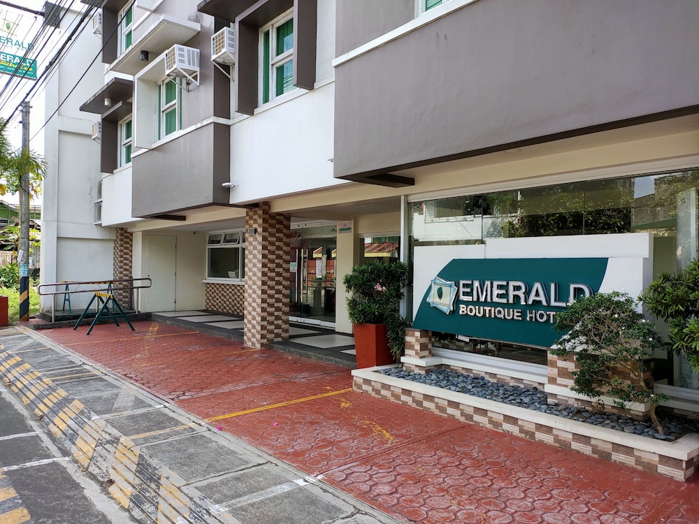 Emerald Boutique Hotel 52/55
