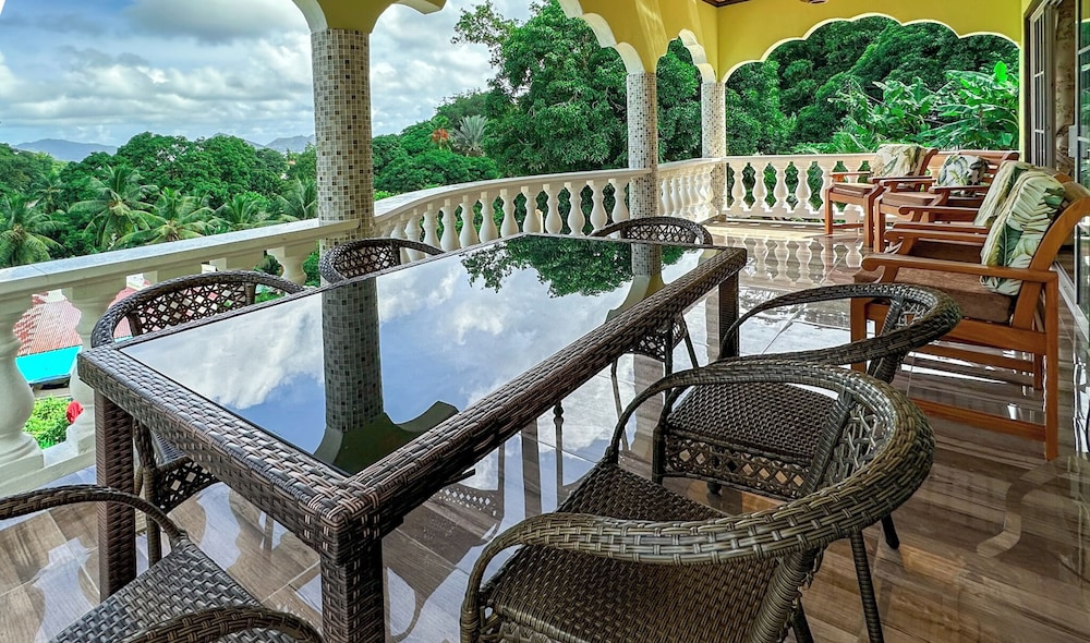 Villa Hortensia 27/50
