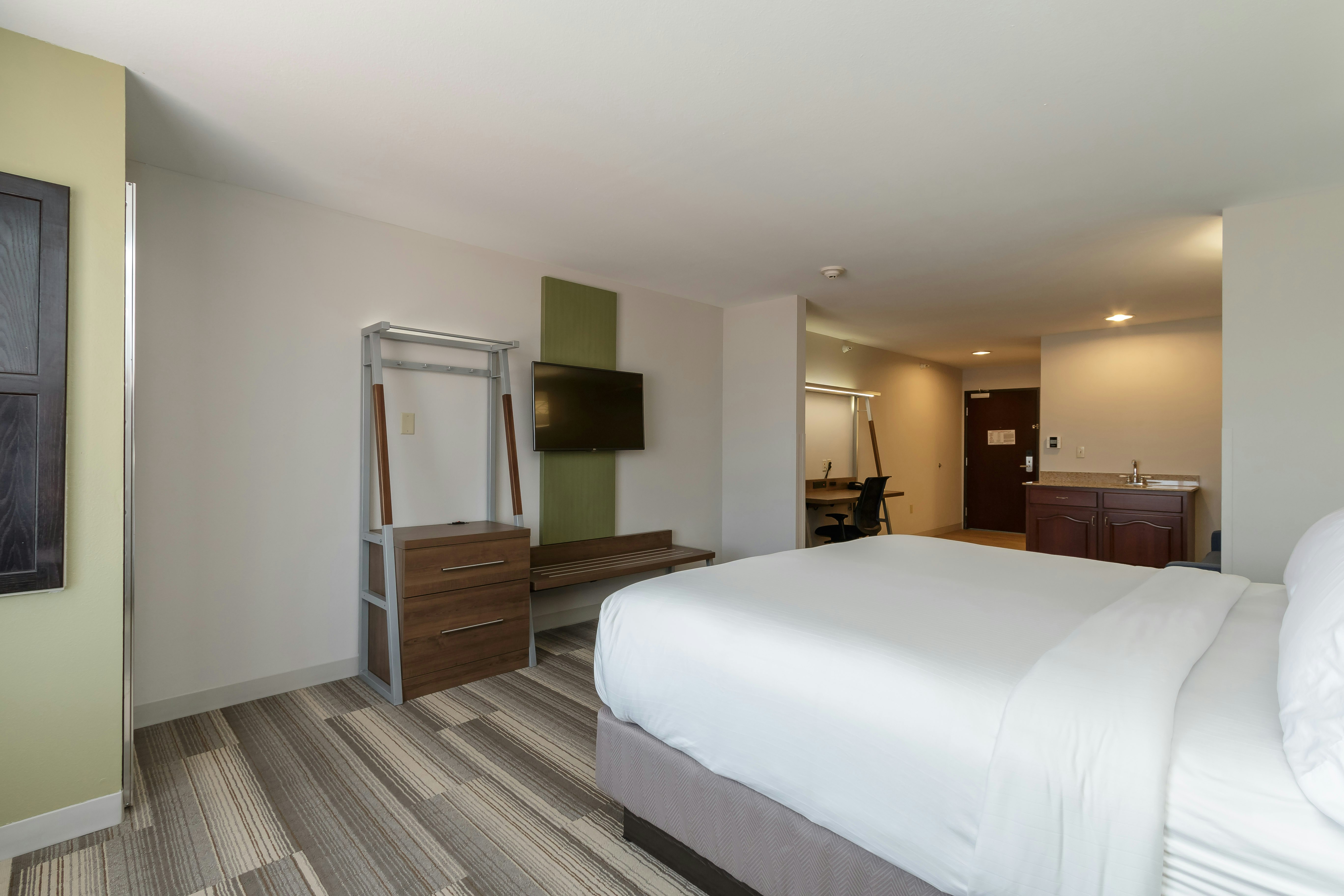 Holiday Inn Express Hotel & Suites South Bend 19/63