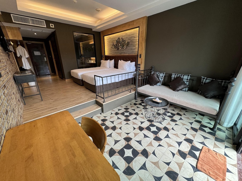 La Isla Pranburi Beach Resort 18/50
