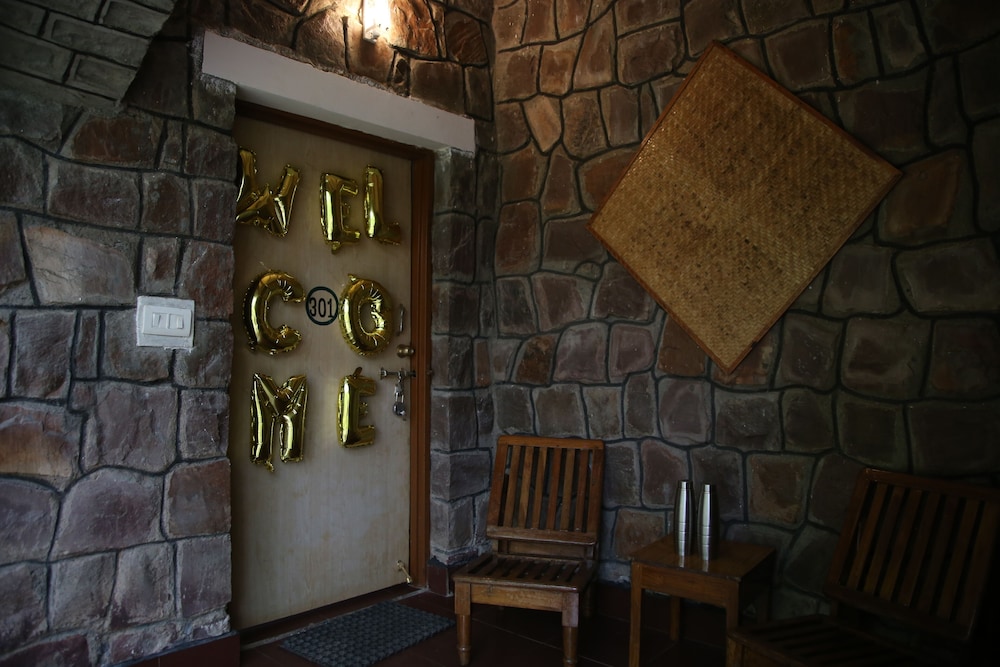 Mogli Jungle Resorts 24/47