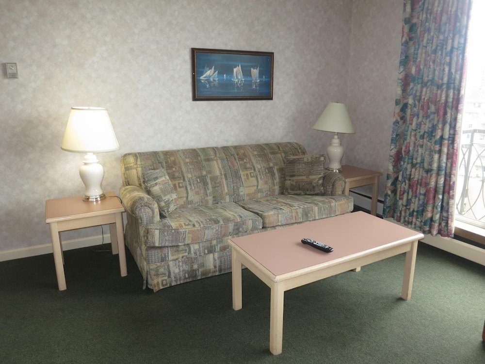 Tropicana Suite Hotel 14/29