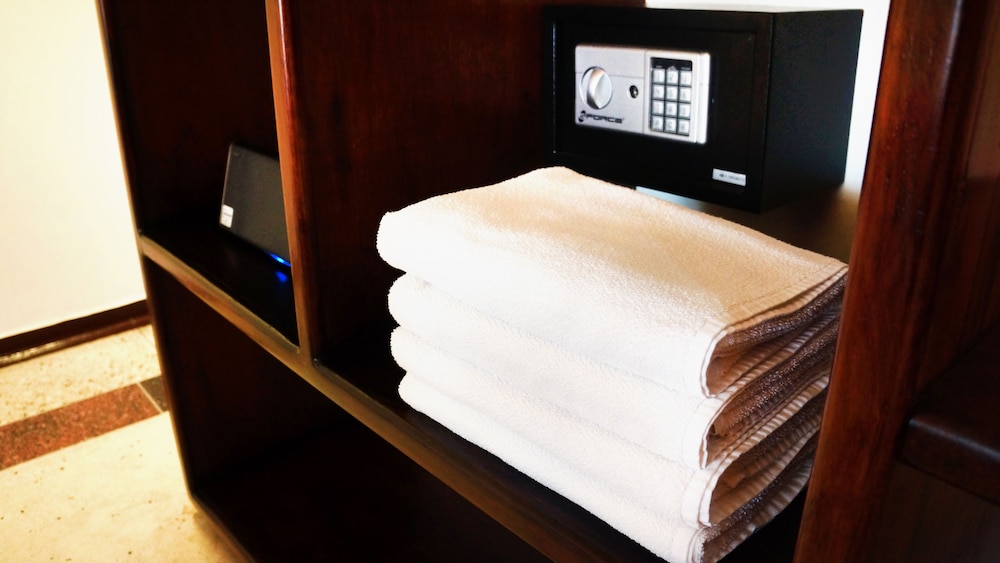 Hotel Portobelo Convention Center 40/60