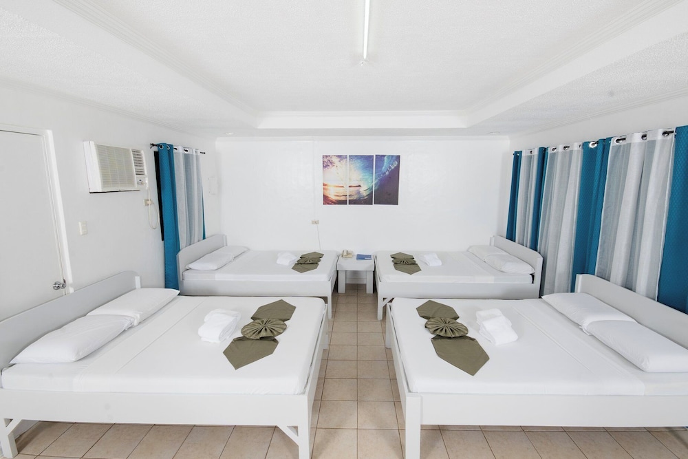 FAMILY, MULTIPLE BEDS