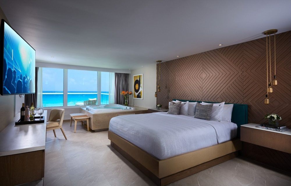 1 Bedroom, Rock, Suite, King Bed, Sofa