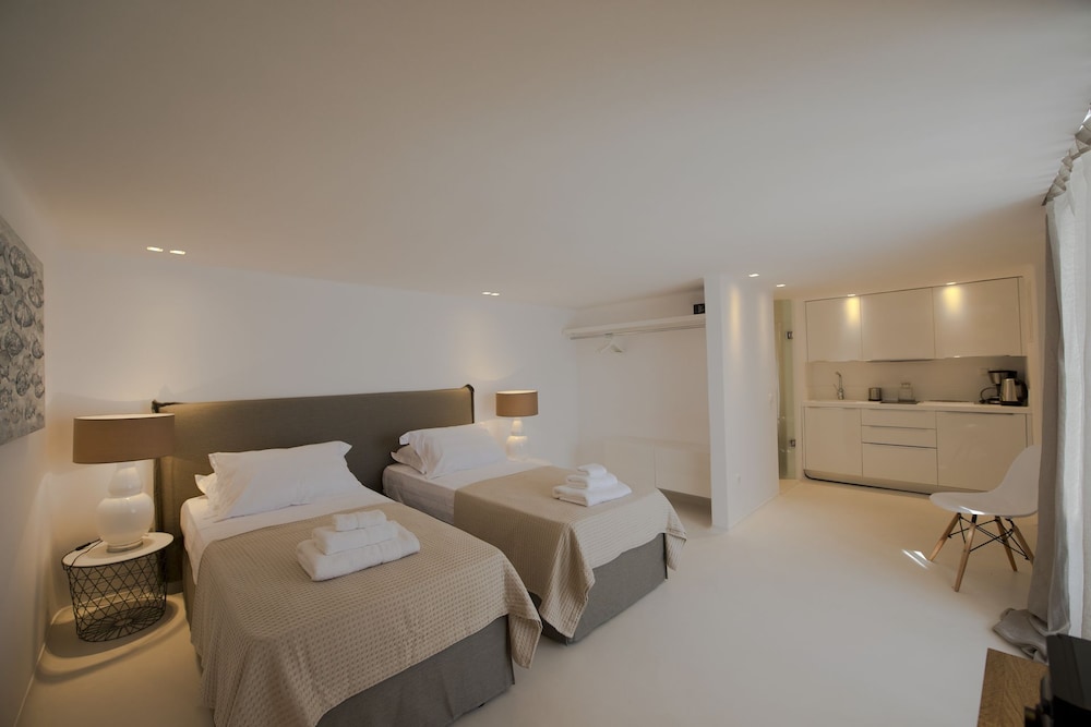 Villa Zircon 8/23