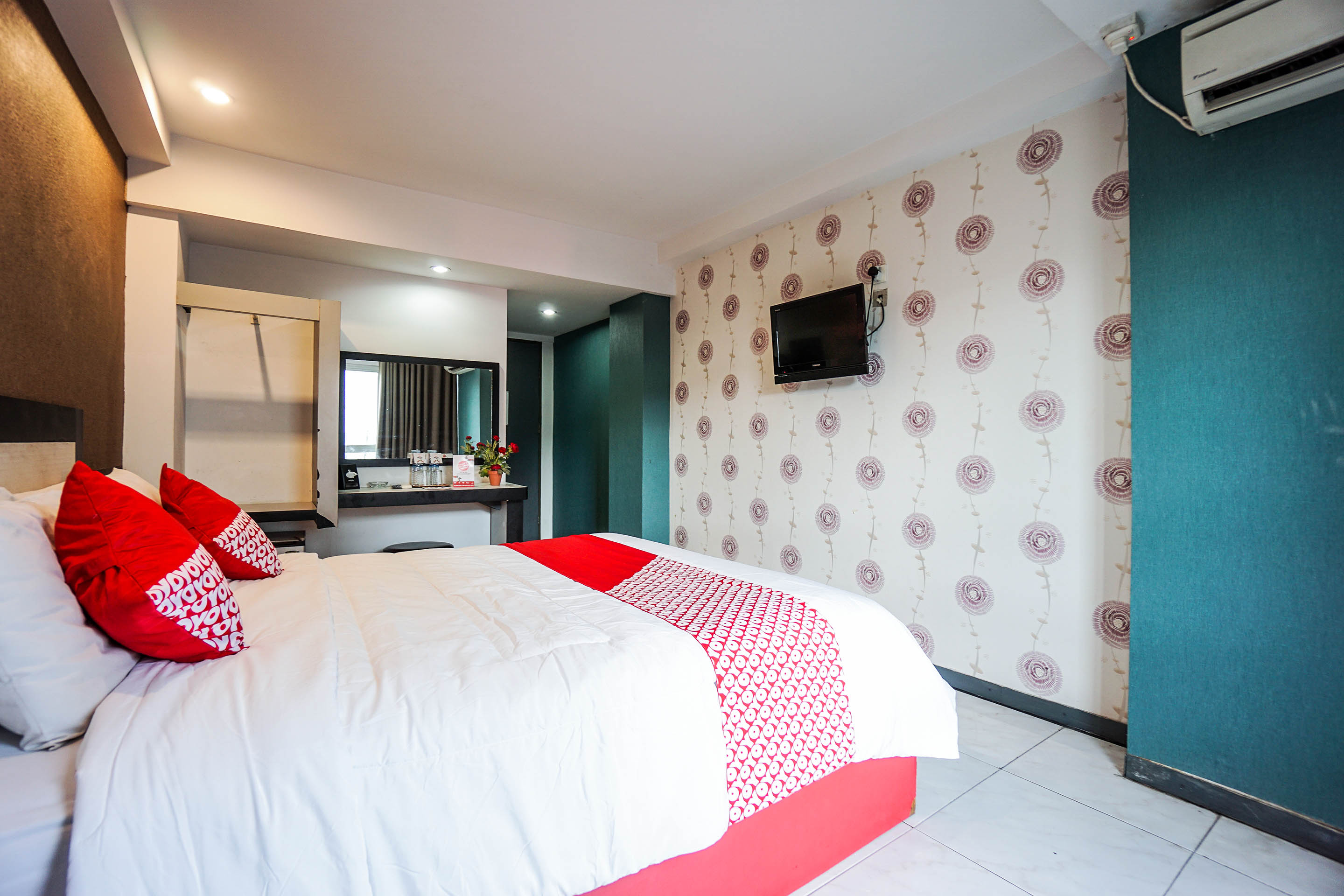 Prince Boulevard Hotel 23/42