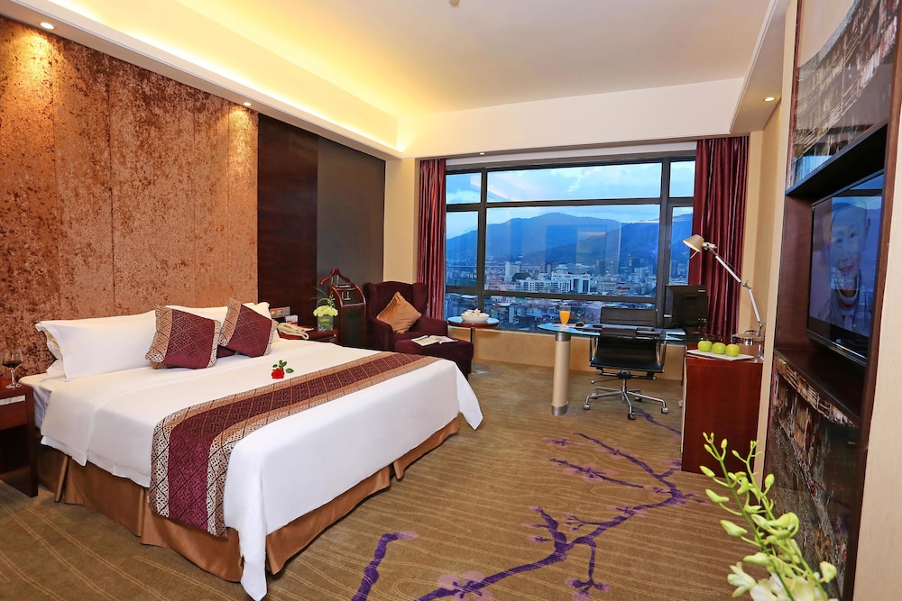 Ramada by Wyndham Longyan 16/55