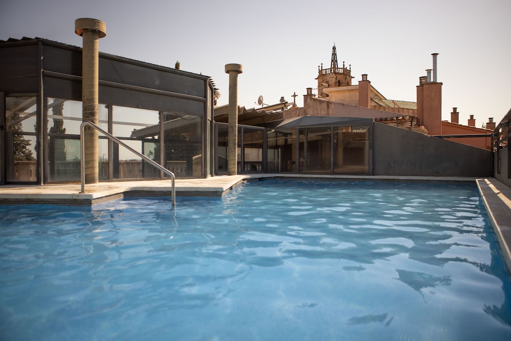 Hotel Balneari Vila de Caldes 15/17