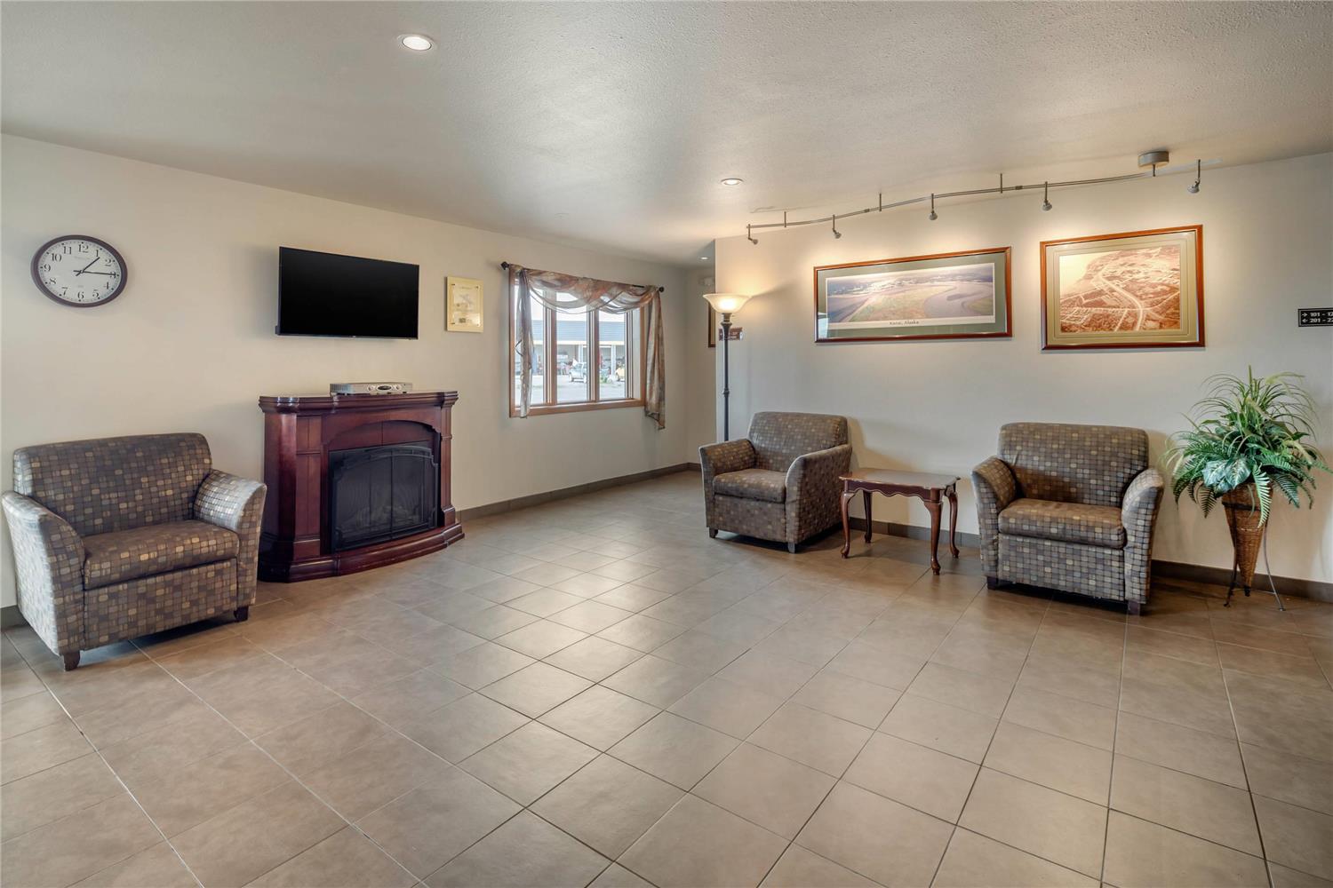 Quality Inn Kenai, AK 28/40