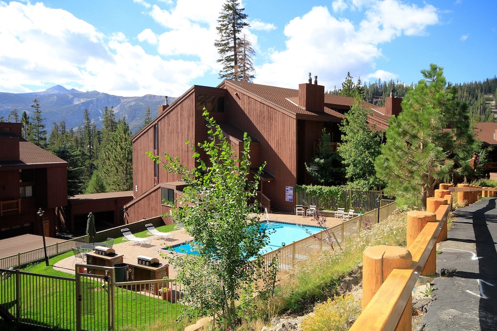 Mammoth Mountain Reservations Condo Collection 31/36