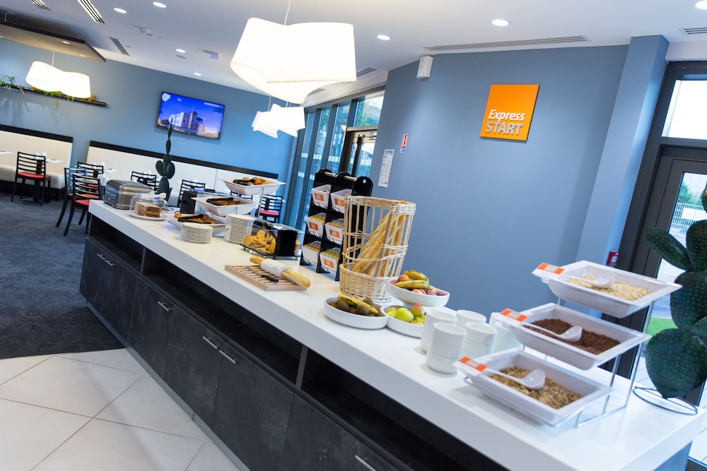 Holiday Inn Express Toulon Est 47/60