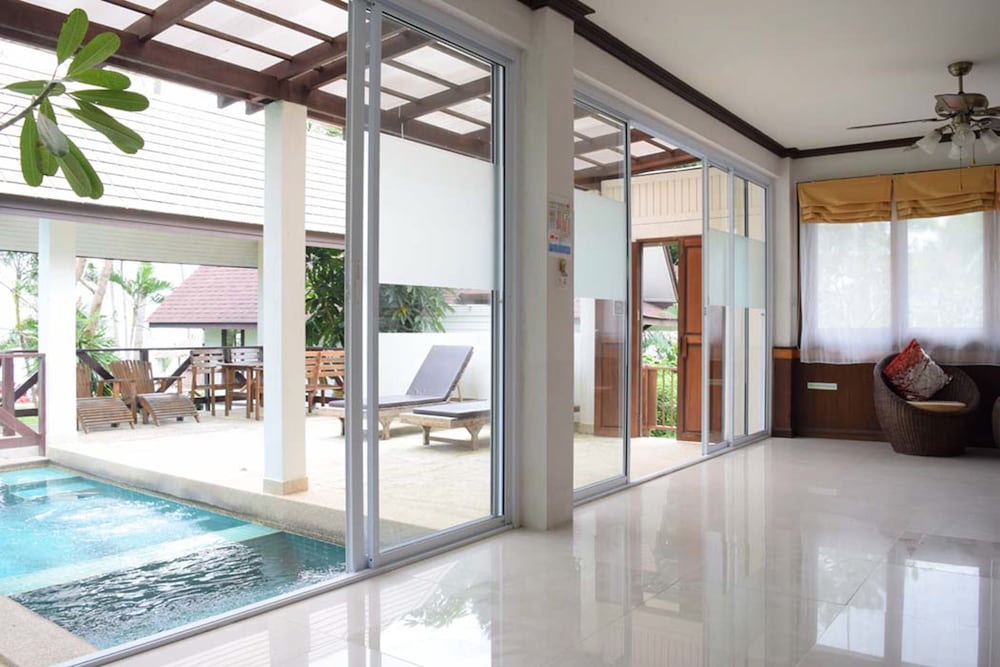 Coco Palm Beach Resort in KOH SAMUI