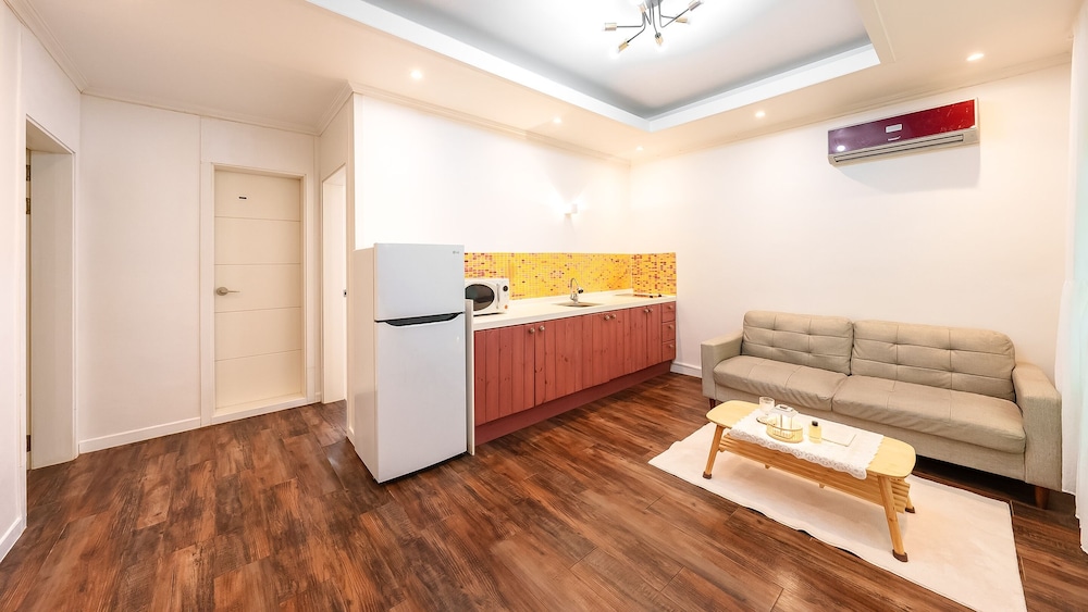 Gangneung My & Serra Pension 10/50