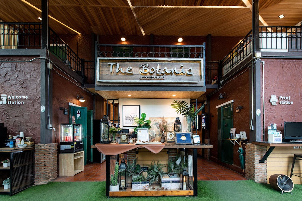 The Botanic Service Room 70/78