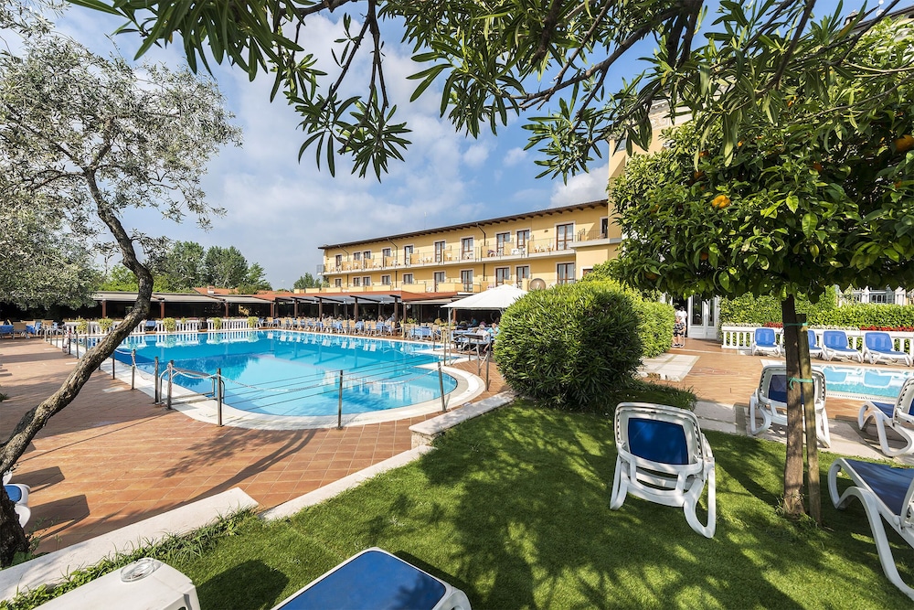 Hotel Antico Monastero 1/53