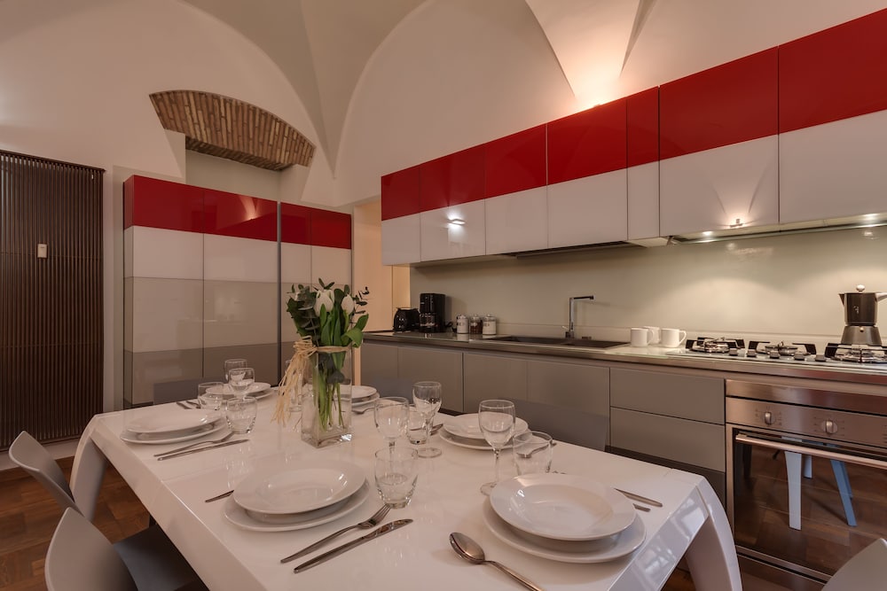 Rome Accommodation - Coronari 38/50