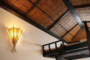 ROOM, TWIN BEDS, SHARED BATHROOM
