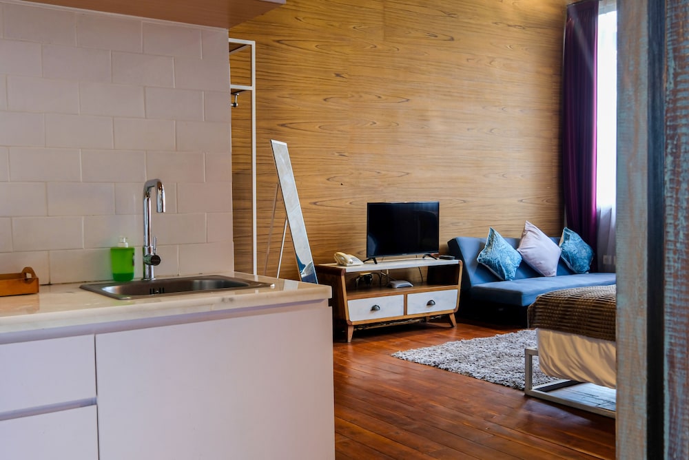 Kakul Villas & Suites 75/82