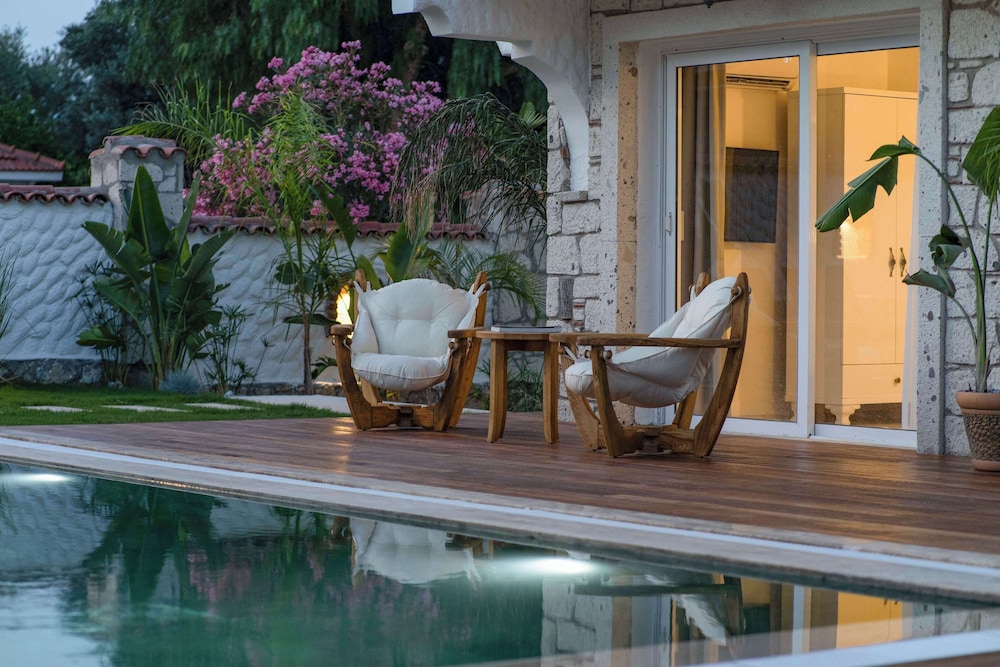 Bugra Alacati - Adults Only 39/42