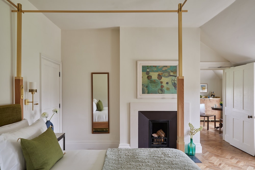 Suite, King Bed