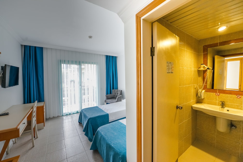 Rebin Beach Hotel 28/28
