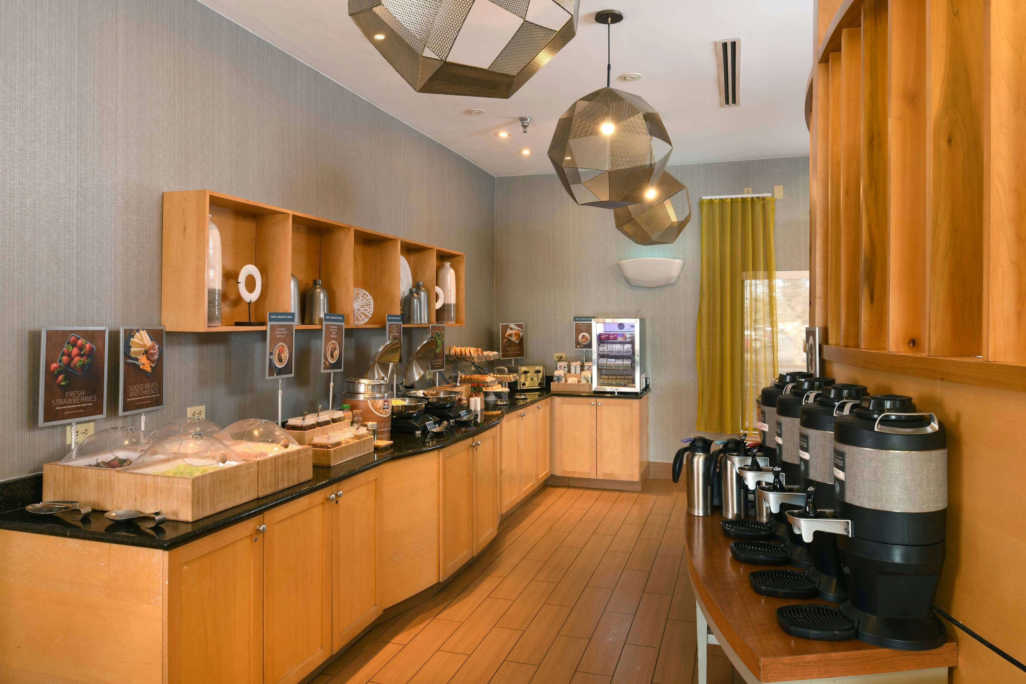 Lobby at SpringHill Suites by Marriott Des Moines West, WEST DES MOINES - IA