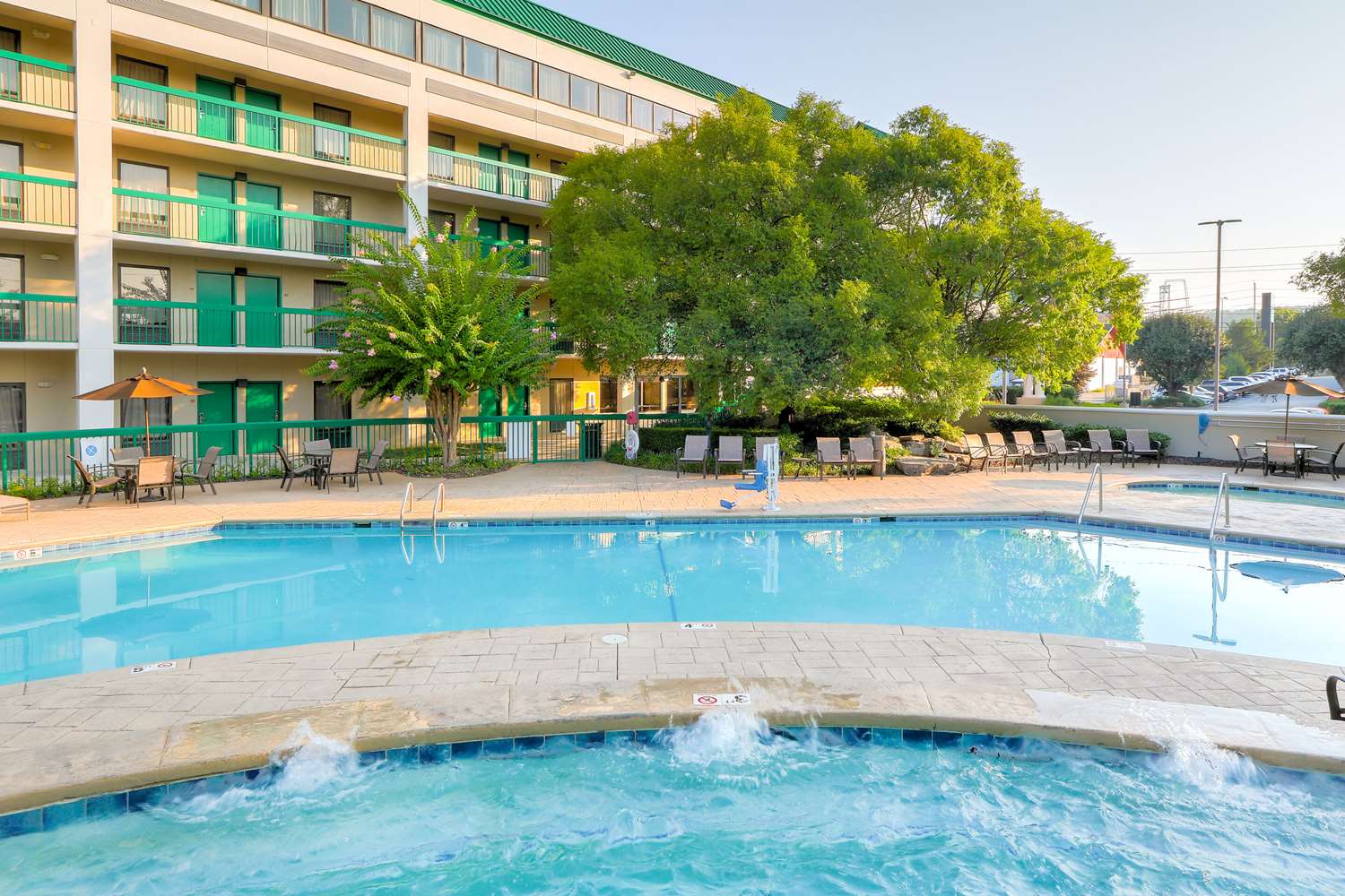 Quality Inn Near The Island Pigeon Forge 14/58