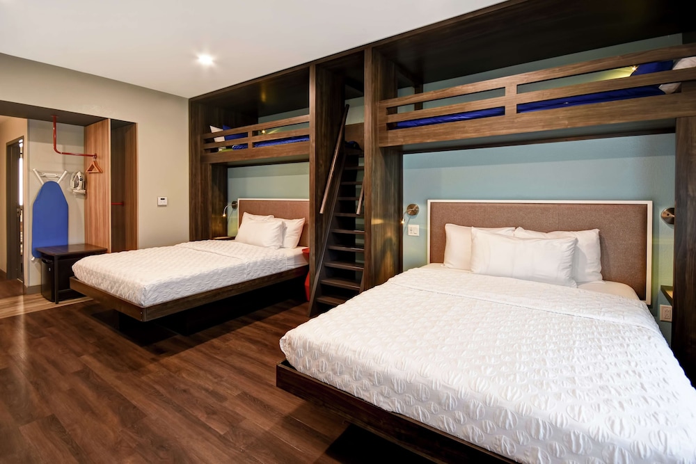 Tru by Hilton Pigeon Forge, TN 13/55