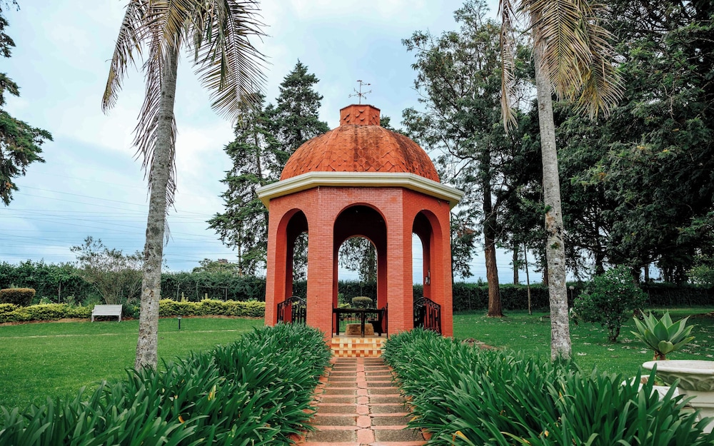 Muthu Sovereign Suites and Spa, Nairobi, Kenya 43/49