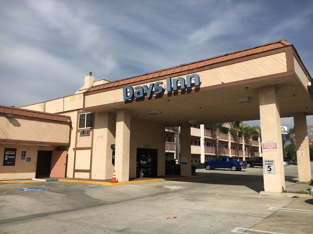 Days Inn by Wyndham Ontario Airport 5/23