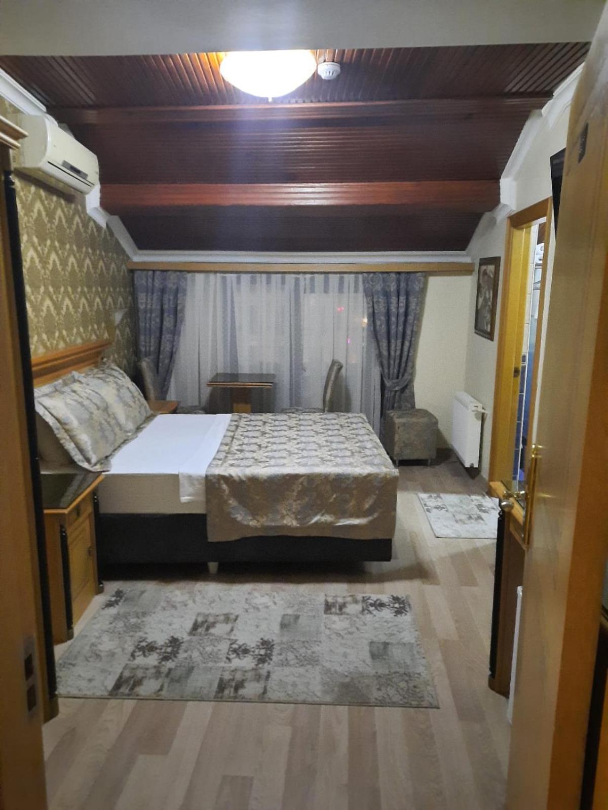 Room, Double Bed, Balcony