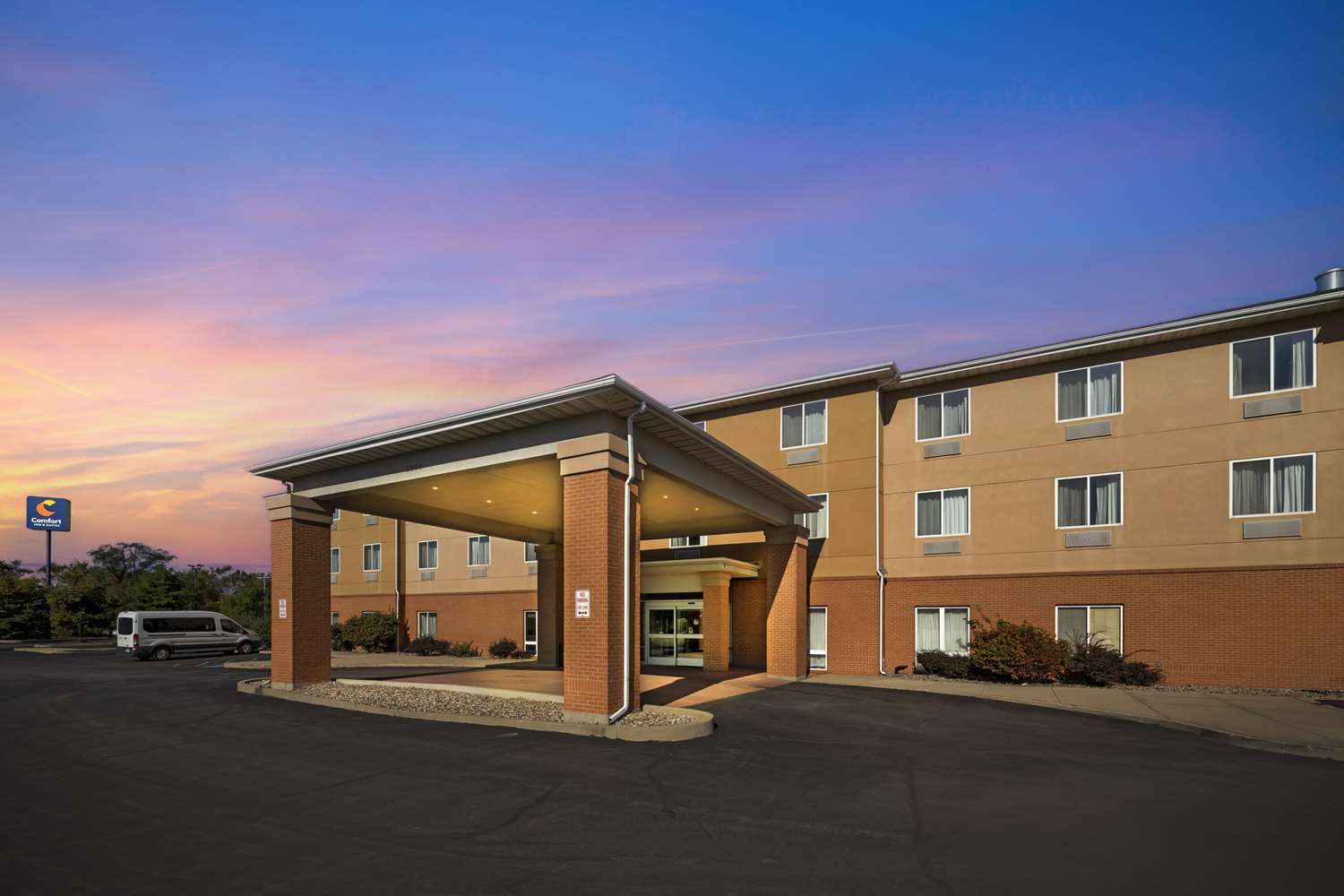 Comfort Inn & Suites Porter near Indiana Dunes 1/13