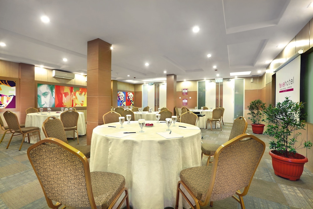 favehotel Kelapa Gading 36/54