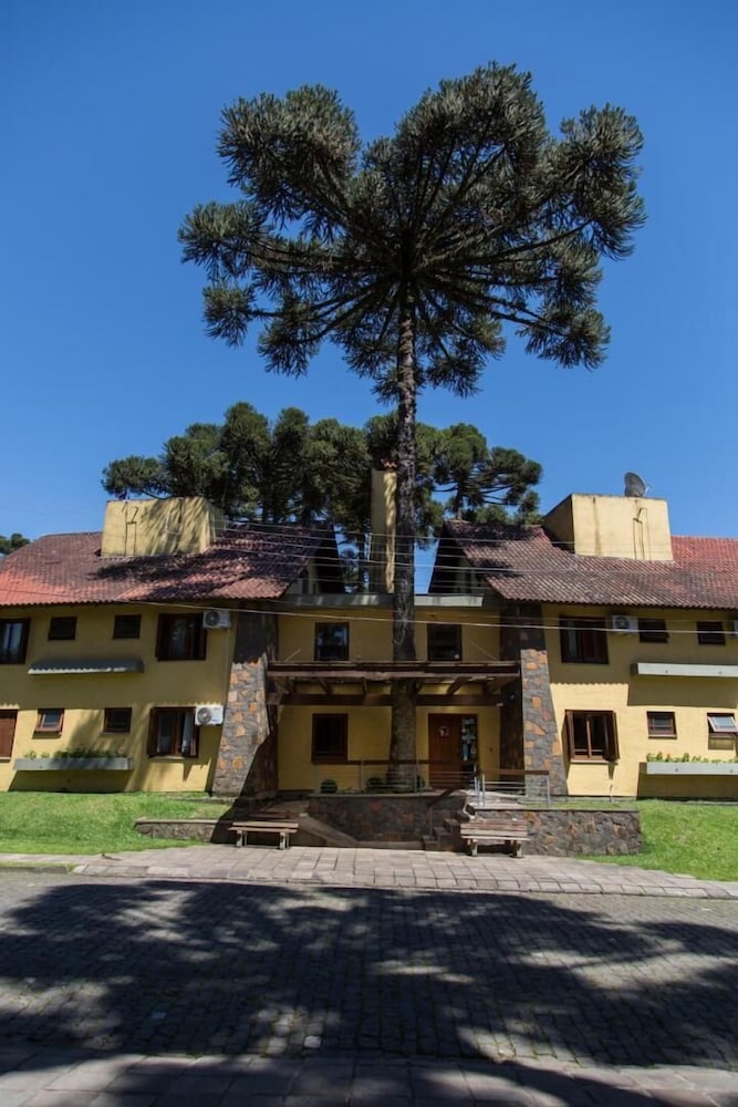 Estalagem Vila Suzana 6/50